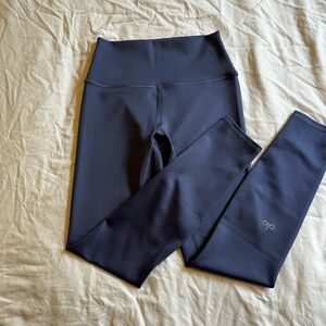 ALO Yoga Purple Leggings for Active Comfort